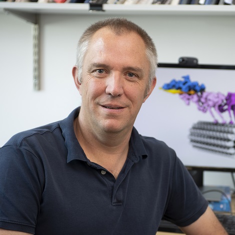 Dr Andrew Carter FRS