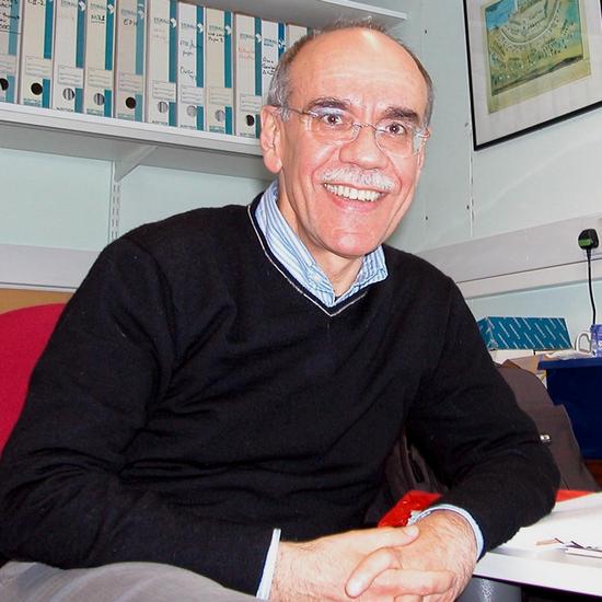 Dr Dimitris Kioussis FMedSci FRS