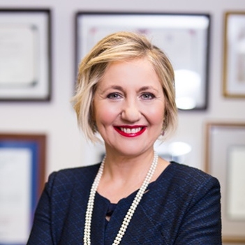 Dr Glenda Gray FRS